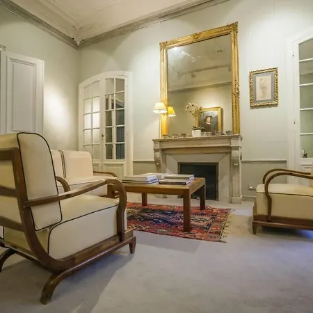 Luxurious Near Opera Appartamento *
